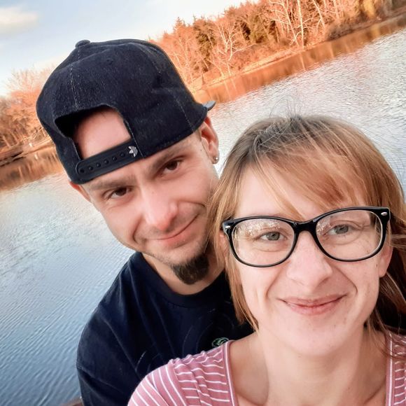 Meet your Posher, Ashley - Picture 1 of 1